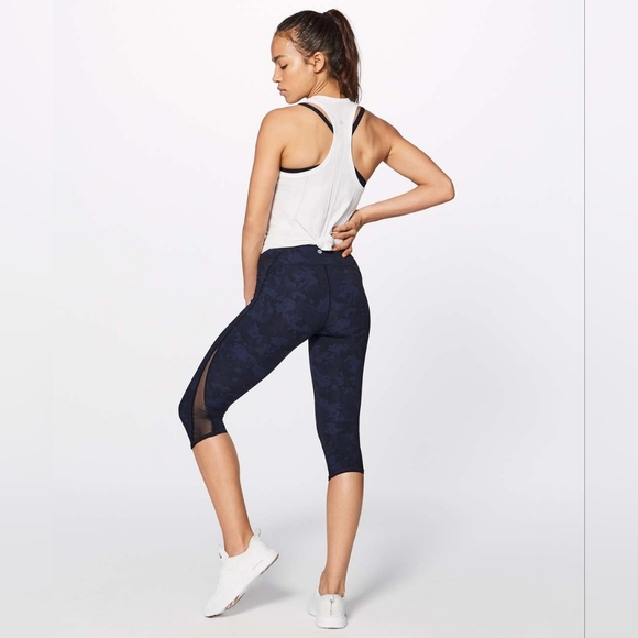 Lululemon Train Times Crop (17") Size 2 Camouflaged Midnight Navy Black / Black - Picture 2 of 16